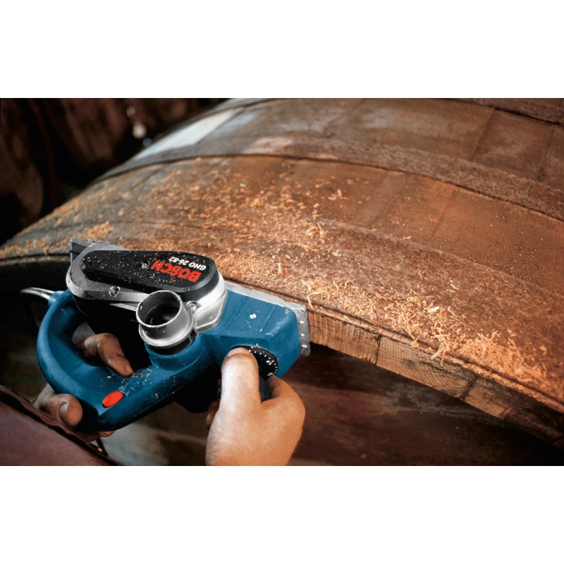 Електрическо ренде BOSCH GHO 26-82 D, 710 W, 82 мм в куфар